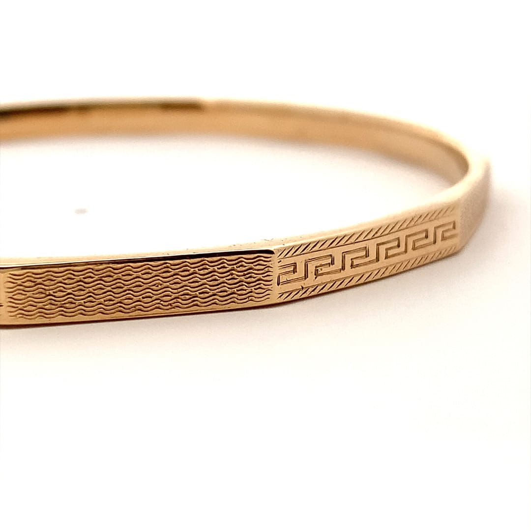 Vintage 9 Carat Yellow Gold Faceted Bangle