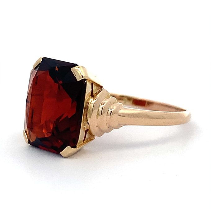 Yellow Gold Garnet Dress Ring