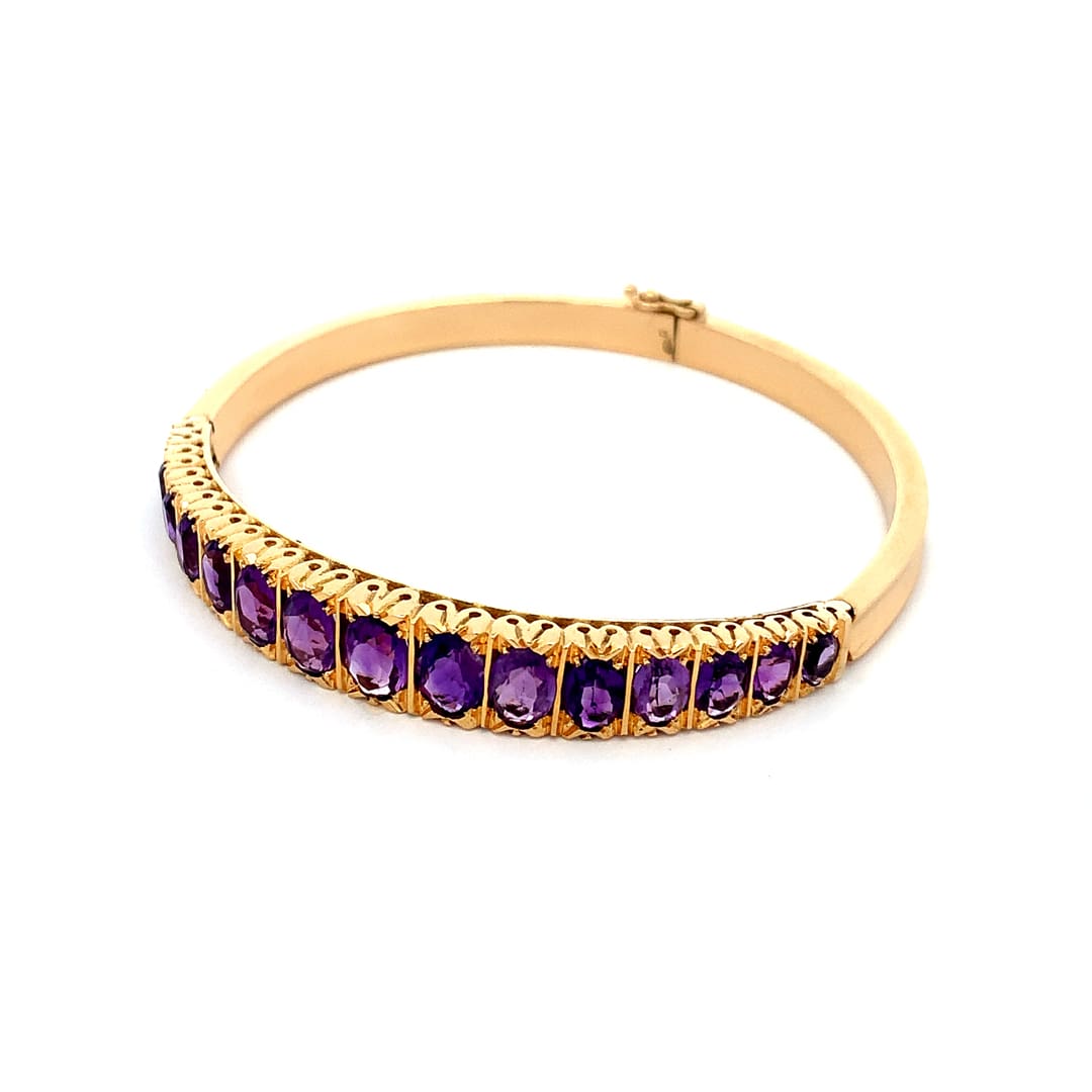 18ct Gold Amethyst Hinged Bangle