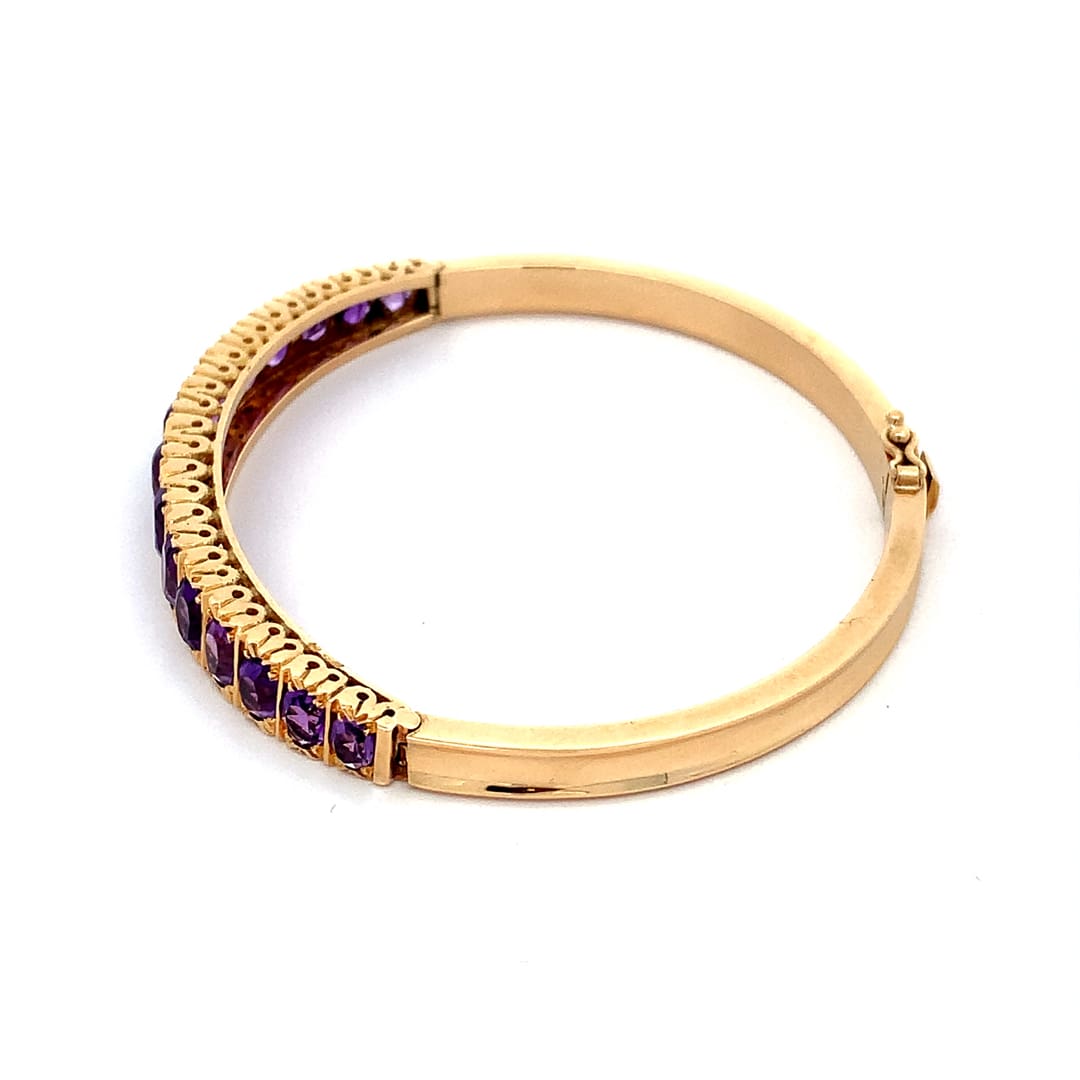 18ct Gold Amethyst Hinged Bangle