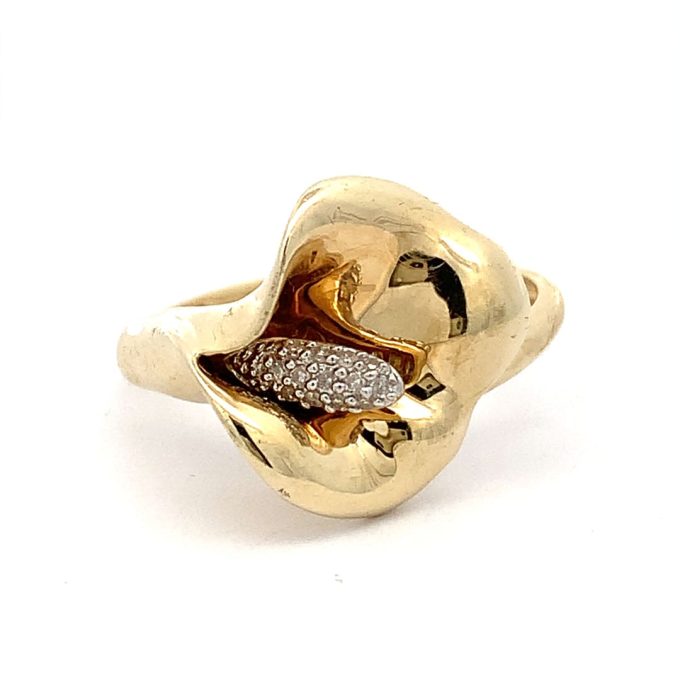Diamond Set Gold Lily Ring