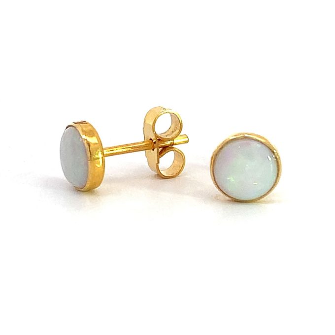 18ct Gold Opal Stud Earrings 6mm