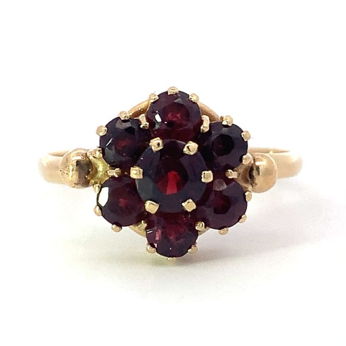 Vintage Yellow Gold Garnet Cluster Ring