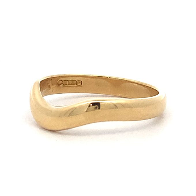 Ladies Yellow Gold Shaped Band