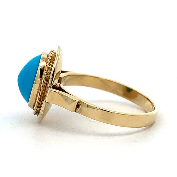Turquoise Cabochon Yellow Gold Ring
