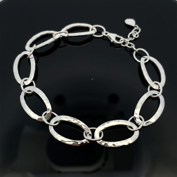 Silver Hammered Oval Link Bracelet
