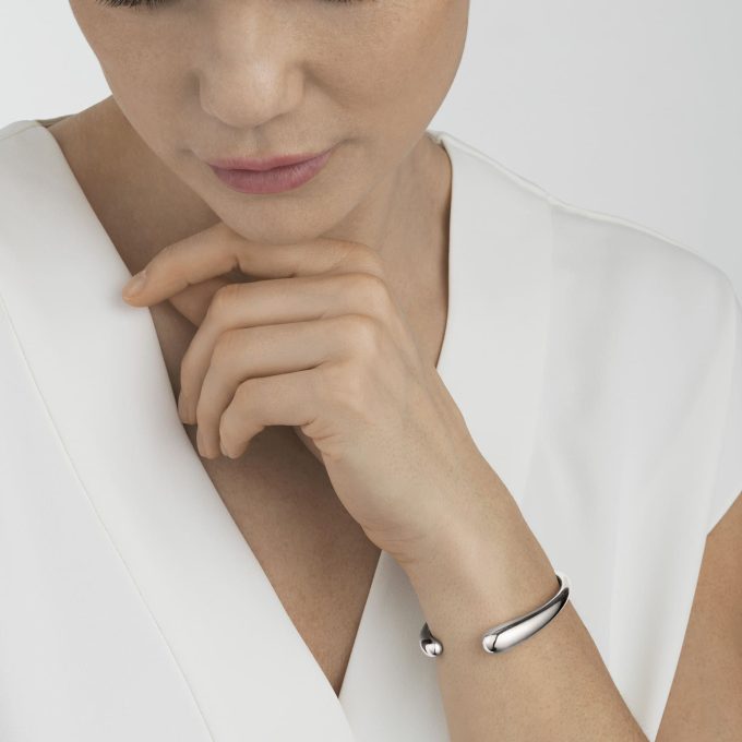 Georg Jensen Mercy Open Bangle - Medium