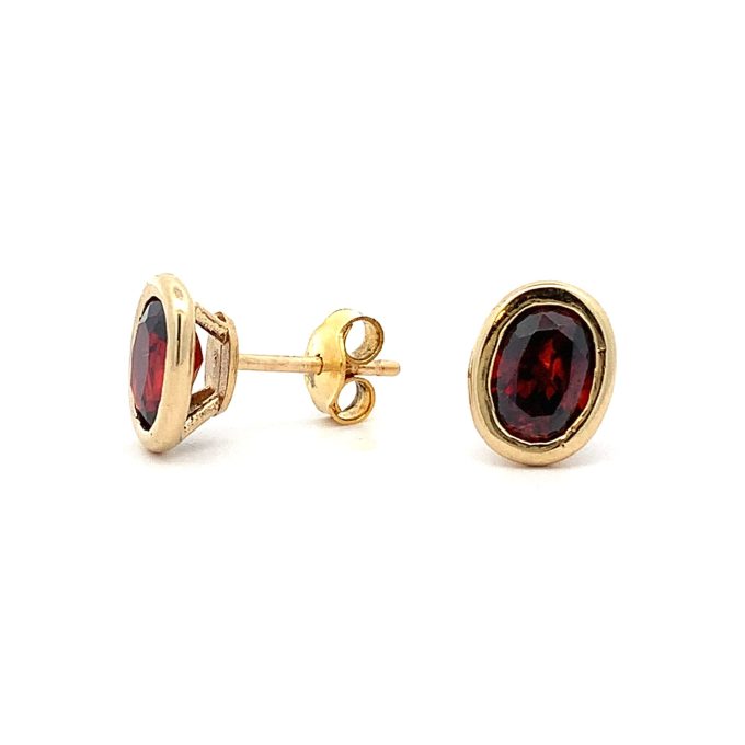 9 Carat Gold Garnet Stud Earrings