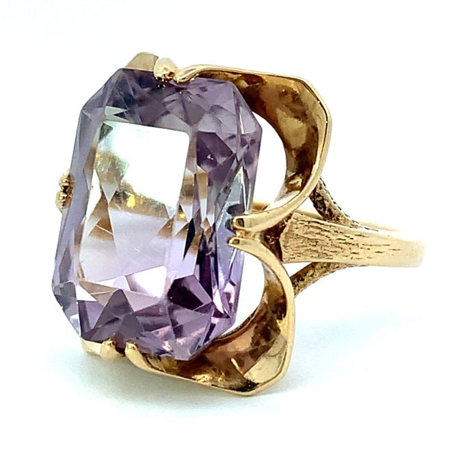Vintage Amethyst Gold Dress Ring