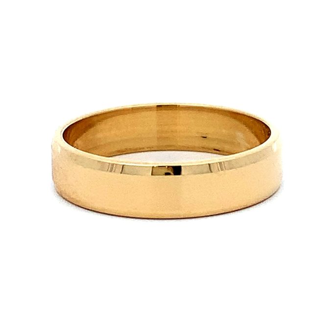 Ladies 18ct Yellow Gold Chamfered Band