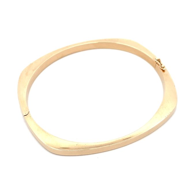 9 Carat Yellow Gold Cushion Hinged Bangle
