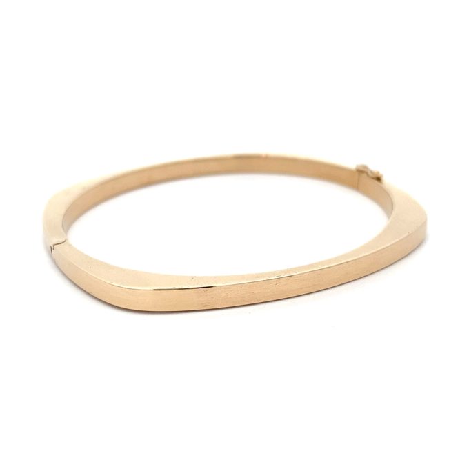 9 Carat Yellow Gold Cushion Hinged Bangle