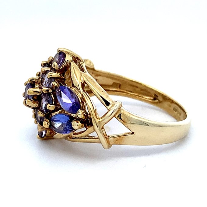 Yellow Gold Tanzanite Dress Ring
