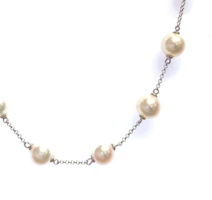 18ct White Gold Pearl Station Necklace 16"