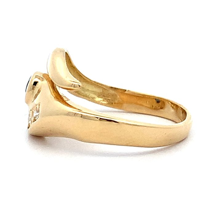 Sapphire and Diamond Eye Design Ring