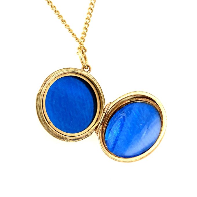 Yellow Gold Round Engraved Locket Necklace