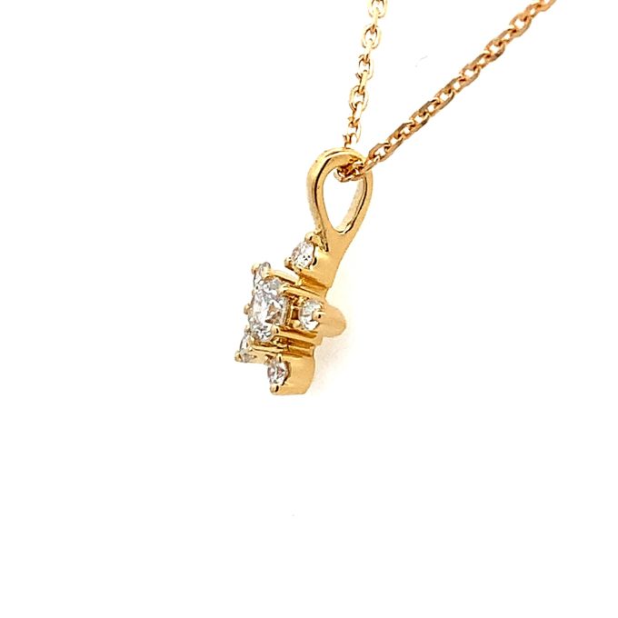 18ct Yellow Gold Diamond Star Necklace