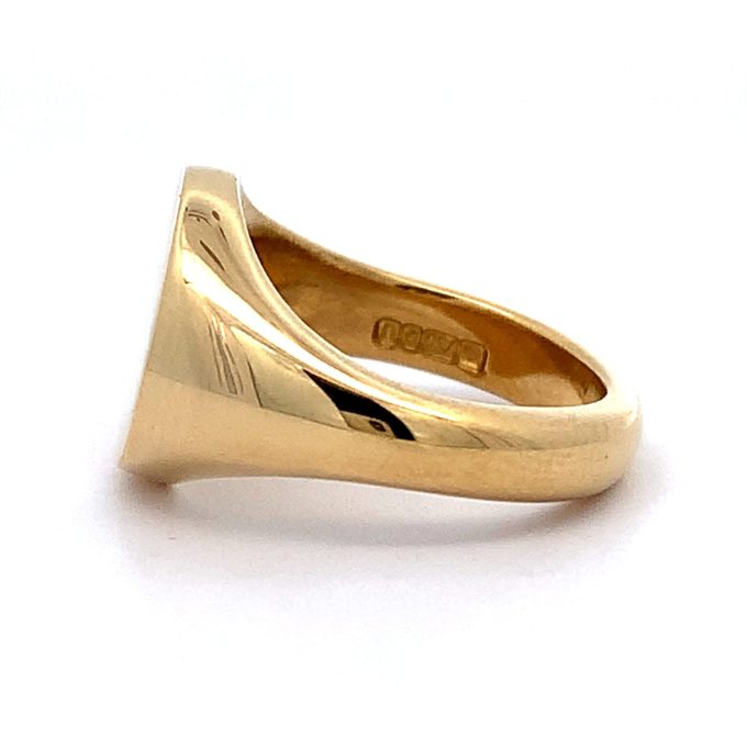18ct Yellow Gold Round Top Signet Ring