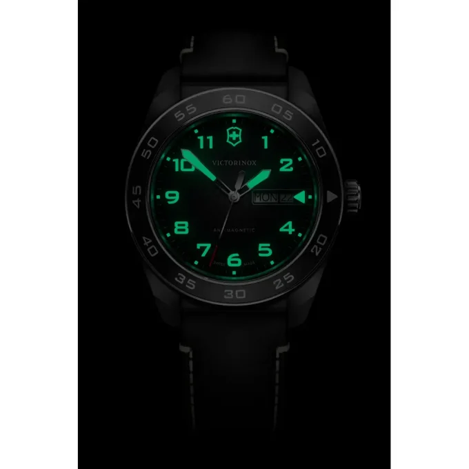 Victorinox Swiss Army Quartz Watch 242041