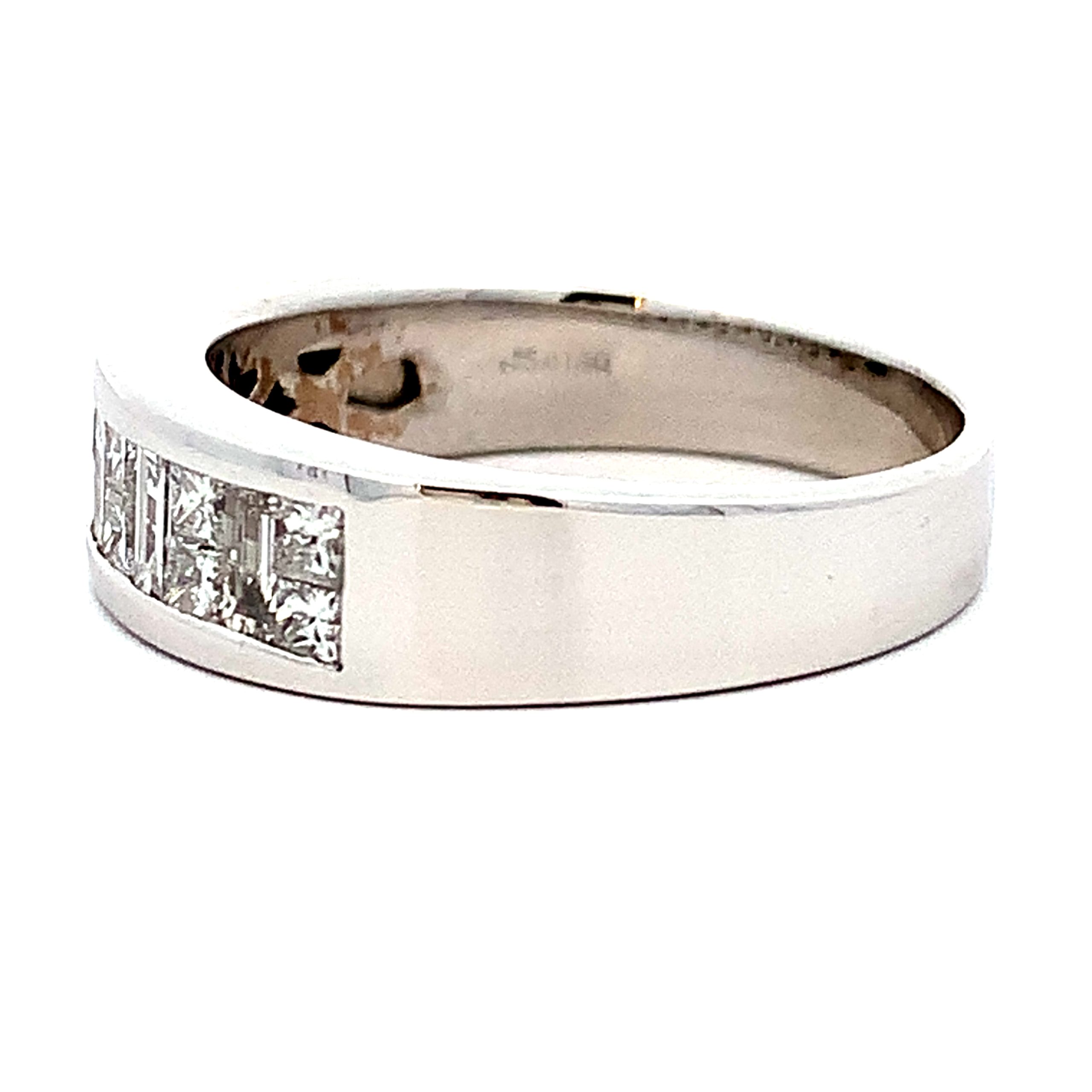 18ct White Gold 1.00ct Mixed Cut Diamond Ring